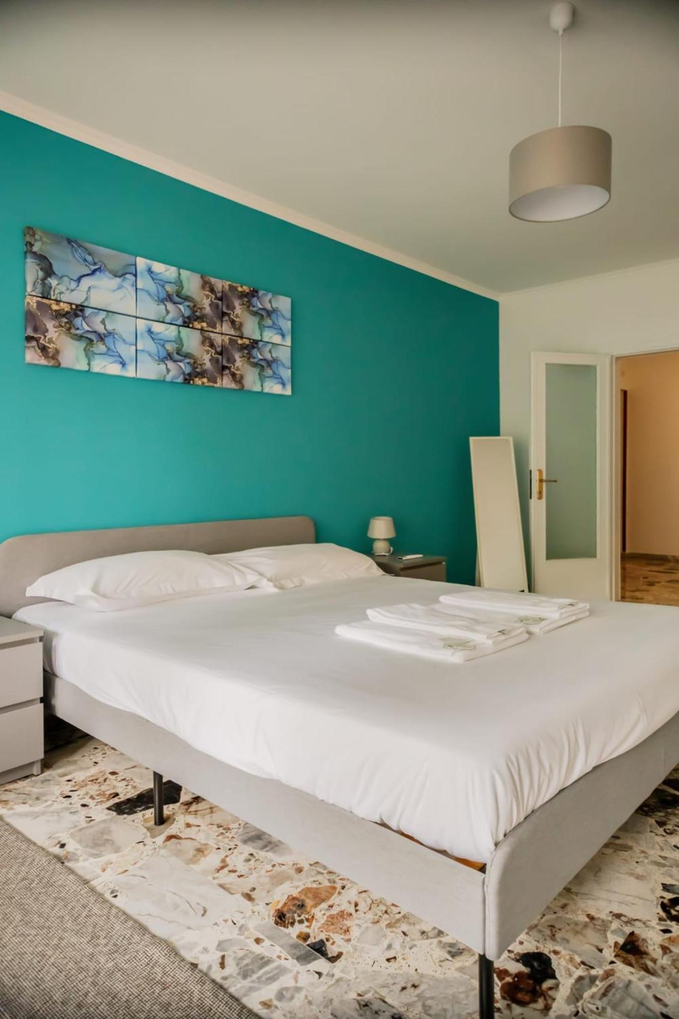 Apartment F&f - Ostiense Metro Garbatella Rom